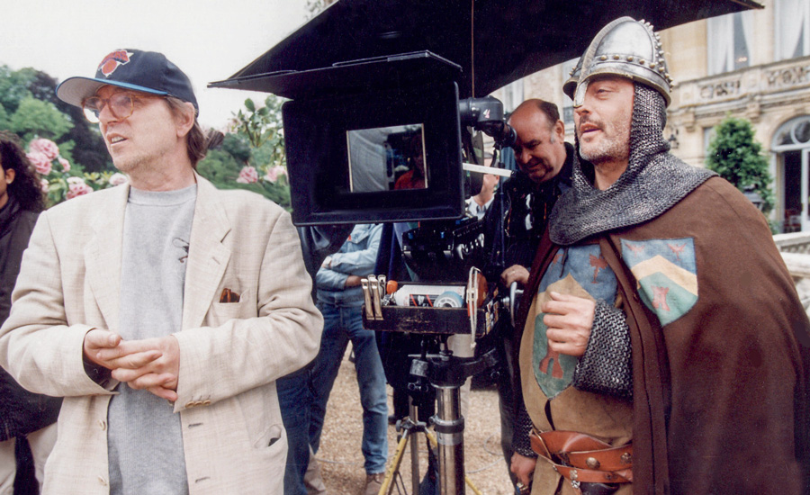 Poiré avec Jean Reno pendant le tournage des Couloirs du Temps – Les Visiteurs 2